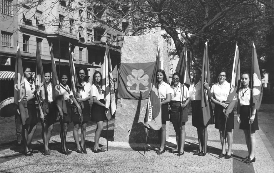 Meninas escoteiras: conheça o Movimento Bandeirante Meninas escoteiras: conheça o Movimento Bandeirante 2