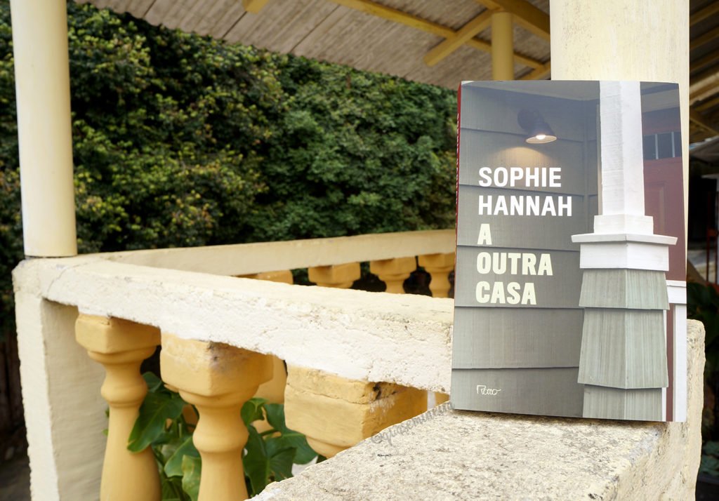 A outra casa — Sophie Hannah 14