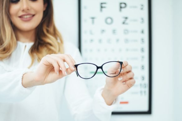 Escolhendo óculos de grau: 5 dicas importantes!